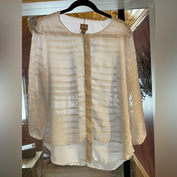 Chicos, Woman’s Sz Small, Sheer White Blouse, Excellent Condition - Picture 1 of 5